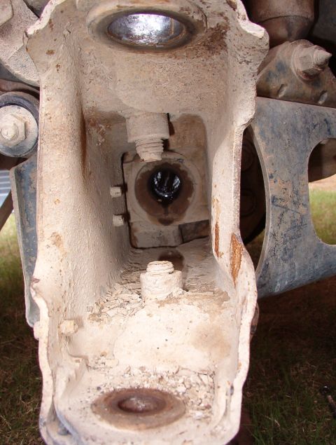 1983 Ford Bronco - Nothing to see here - move along. For another little TTB-specific job, see this: [url=http://www.supermotors.net/vehicles/registry/media/78…