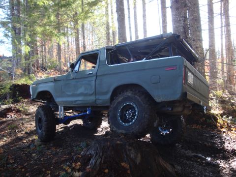 1978 Ford Bronco - Posin