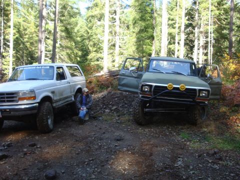 1978 Ford Bronco - Lunch time