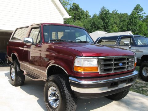 1996 Ford Bronco photo