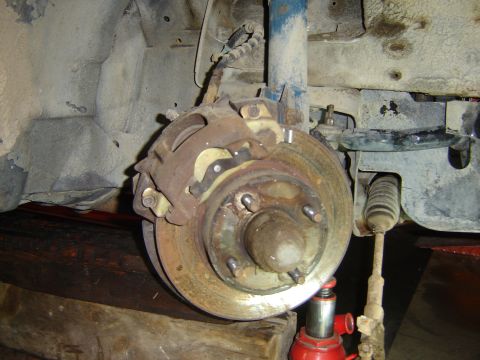 1984 Ford LTD - old 10"brakes