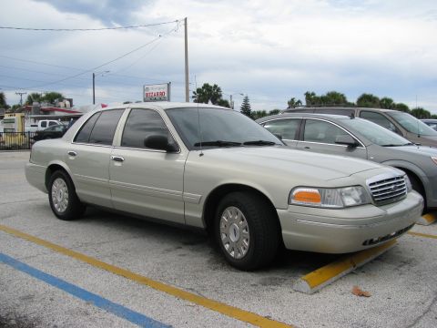 2004 Ford Crown Victoria - In Florida.