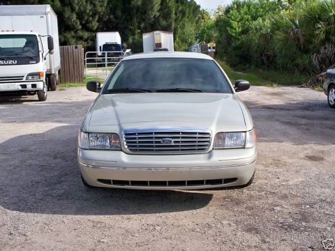 2004 Ford Crown Victoria - Note the chrome bumper strips.