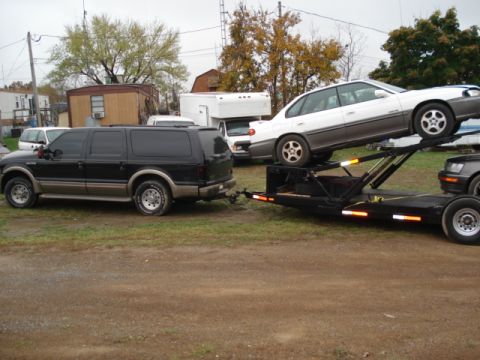 2000 Ford Excursion photo