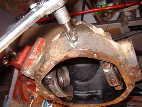 1983 Ford Bronco - It took a lot of driving to find this 1/2"-14 NPT tap to match the stock diff plug that I'm going to use. DON'T OVERTAP any pipe-threa…