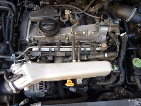 2003 Volkswagen Beetle - This photo shows the engine compartment of a Volkswagen, not the exterior of a 2003 Beetle.