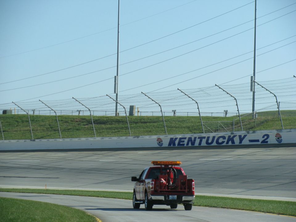 Follow the pace truck.