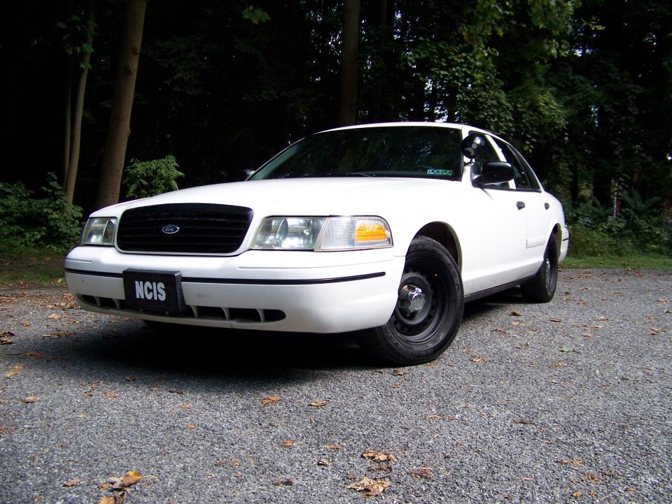 1999 Ford Crown Victoria “Police Interceptor”