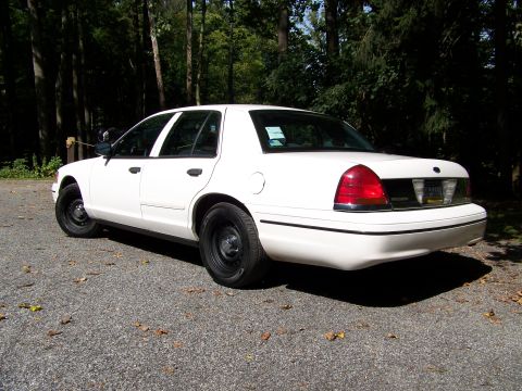 1999 Ford Crown Victoria photo