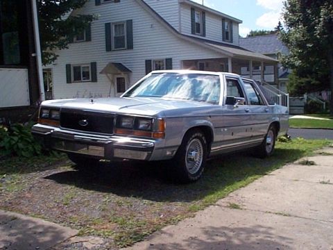 1991 Ford Crown Victoria