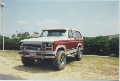 1984 Ford Bronco - old tires