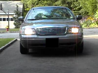 1999 Ford Crown Victoria - Front Strobes