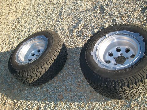 1995 Ford Bronco - Wheels before.