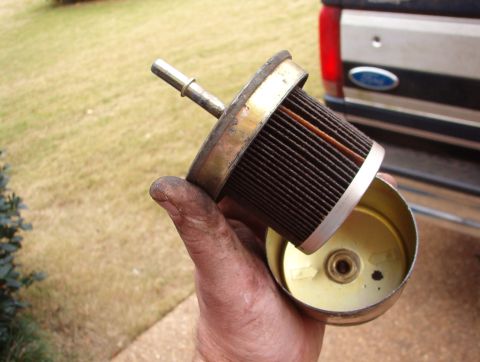 1993 Ford Bronco - The filter wasn't nearly as bad as I expected after driving on the rancid gas for a few miles, but it's still blocked up by all the fine va…