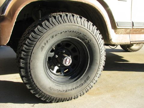 1986 Ford Bronco - new tires & wheels