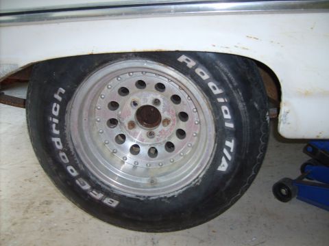 1963 Ford Galaxie - 275 60 x 15 tires on 9.5 in rims on rear of 63 Galaxie