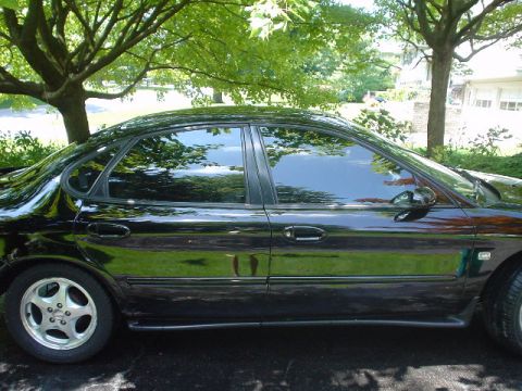 1999 Ford Taurus - Another picture of tint.