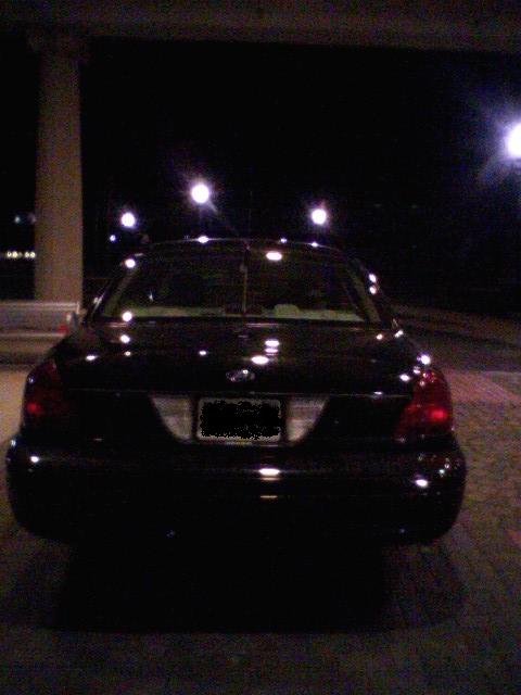 2003 Ford Crown Victoria photo