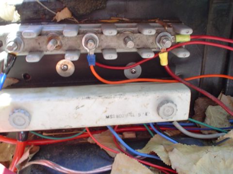 1981 Ford Bronco - Next would be to connect the fat red wire to the battery(or battery power in this case) Then the thick black wire to ground, I used the pas…