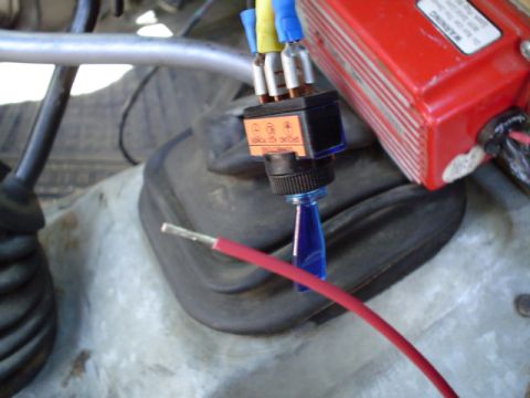 1981 Ford Bronco - the smaller red wire, thats next to the white wire that never gets used, goes to a 12V switched source. this case its the blue switch... tu…