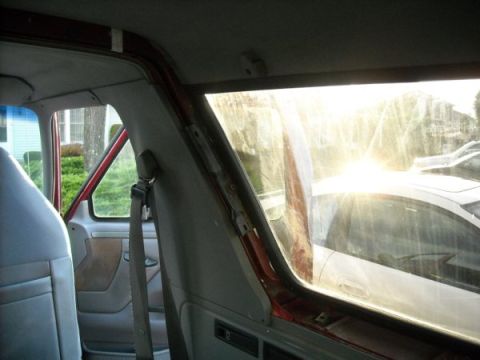 1995 Ford Bronco - top right