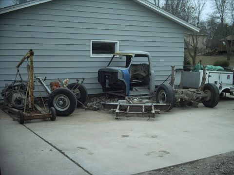 1954 Ford F-100 - This is a shot after I tore down a 87 F350 4x4 parts truck. Most of the parts from the 87 F350 4x4 have been sold.