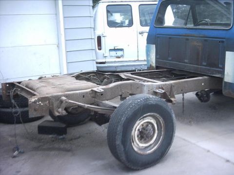 1954 Ford F-100 - 6-10-08: Did a little work on the truck today. I got the box pulled off.