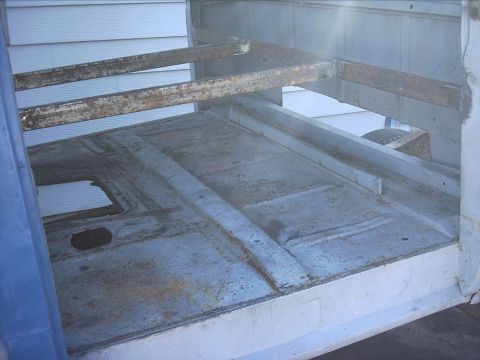 1954 Ford F-100 - 10-02-08: Here's a pic of the floor before I started to cut.