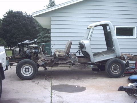 1954 Ford F-100 - 7-06-08: Got some more done on the build. Cut up the 78 cab. Got it cut down to the floor.