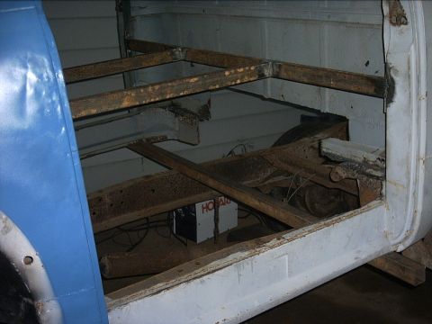 1954 Ford F-100 - 10-02-08: And here's the entire floor cut out. Sorry the pics are a little dark ( it was getting dark outside ) .