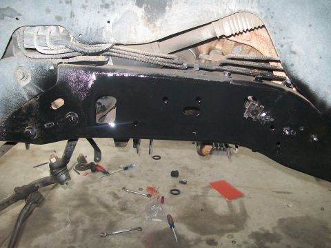 1995 Ford Bronco - Frame repainted prior to dual shock install