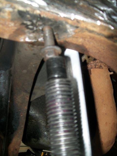 1995 Ford Bronco - Ball Joint press in action 2