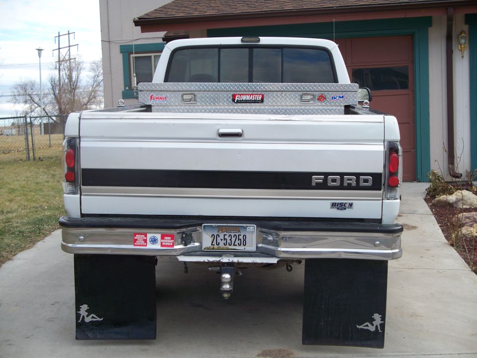 1992 Ford F-250 rear view with large mud flaps