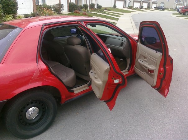 2002 Ford Crown Victoria