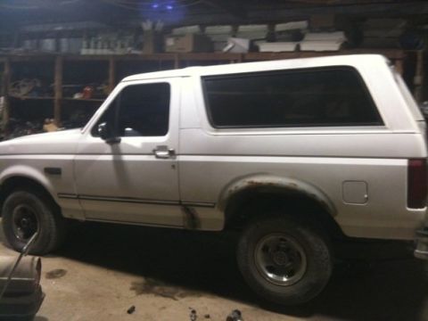 1995 Ford Bronco photo