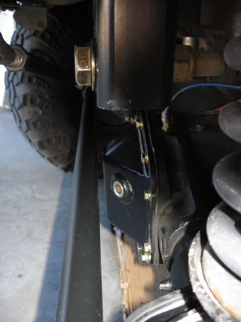 1995 Ford Bronco - 2 updated pics of left righ lock/left lock and the ruffstuff diff cover and 1.37" OD tierod DOM. pic above is passenger turned and leaves a…