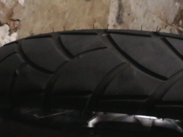 Anakee 2 Tire Failure at 6000 miles.
Broken band.