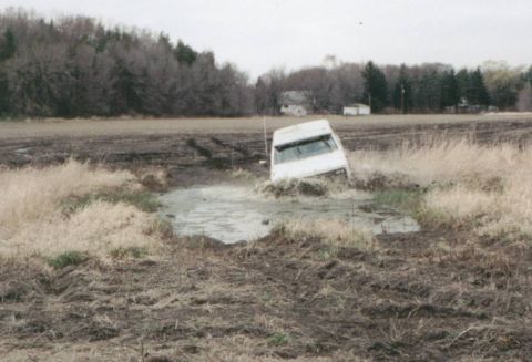 1980 Ford Bronco - Puddle Fun!