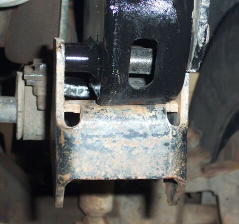 1990 Ford Bronco - Another pic of other framerail and front hanger