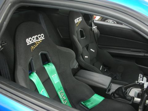 1998 Ford Crown Victoria - The interior features Sparco Pro2000 racing seats equipped with Takata green harnesses.
