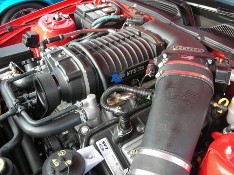 1998 Ford Crown Victoria - This engine features a Vortech VTS twin screw supercharger and custom intake piping.