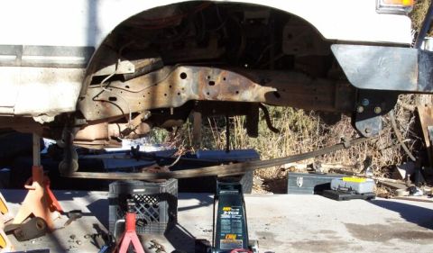 1990 Ford Bronco - Same as above, different perspective (note this was before I improved the shackle angle)