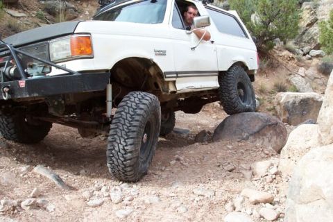 1990 Ford Bronco - In the end it works quite nicely on the trails