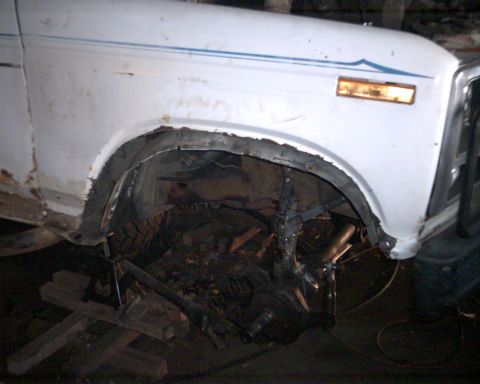 1980 Ford Bronco - A little front fender trimming