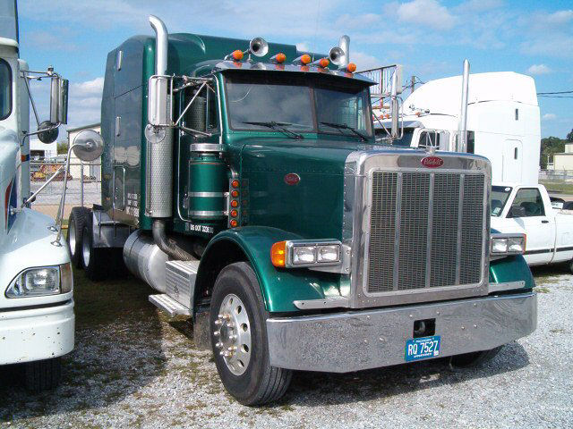1995 Peterbilt 379 “O`Mally”
