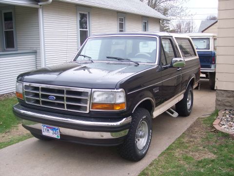 1992 Ford Bronco - Picked my bronco up for 2800.00 with no rust and only needed some tires and a steering box.