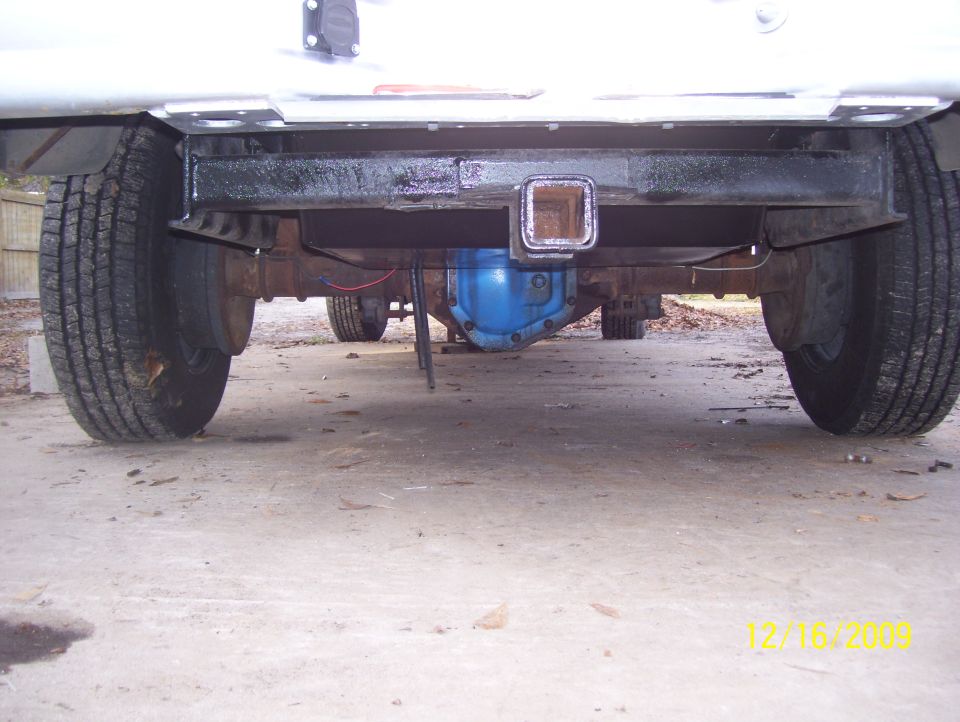 rear axle and hitch assembly on a truck