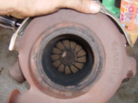 1995 Ford Bronco - Turbine side. Vanes are good.