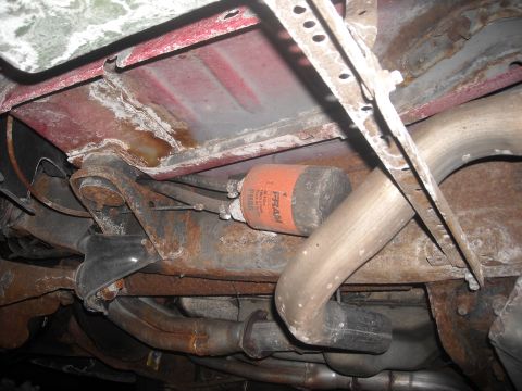 1995 Ford Bronco - drivers side exhaust routing