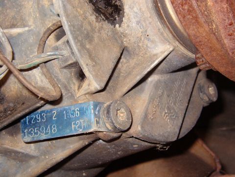 1993 Ford Bronco - Transfer case ID tag Borg-Warner 1356 ESOF with fixed rear companion flange